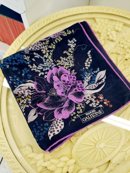 FOULARD SETA VINTAGE PRINCESS GALITZINE