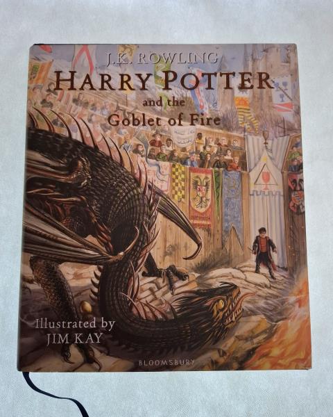 LIBRO ILLUSTRATO HARRY POTTER E IL CALICE DI FUOCO INGLESE